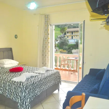 Lägenhet House Letta Very Quiet Location Agios Gordios *