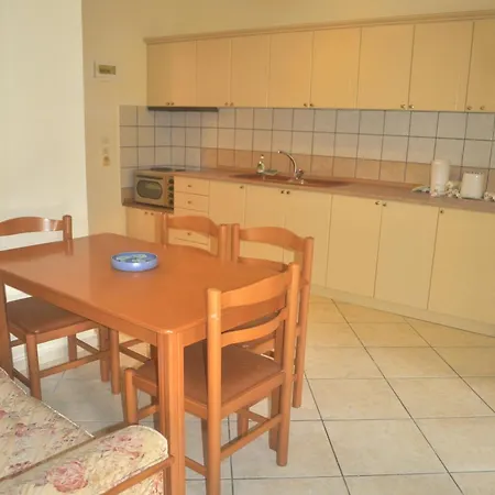House Letta In A Very Quiet Location - Agios Gordios Appartement *